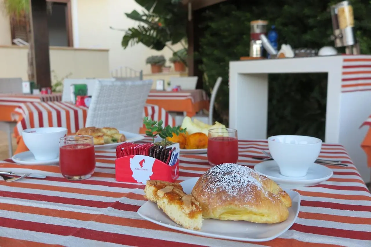Trigrana Vacanze Hotel Castelluzzo 2*,